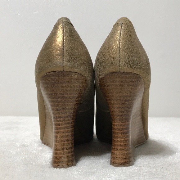 Colin Stuart Gold Leather Wedge Size 9 399 - Picture 12 of 13